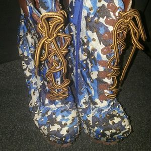 Alba, studded, blue camo boots,  size 7